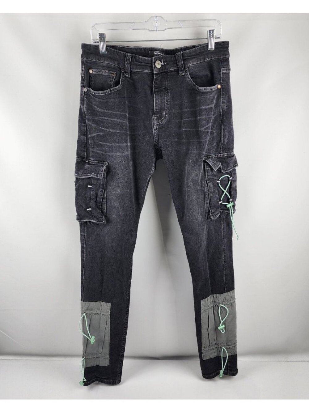 Serenede Jeans Mens 34x32 Black Cyber Cloud Cargo Denim Bungee Cord Pockets